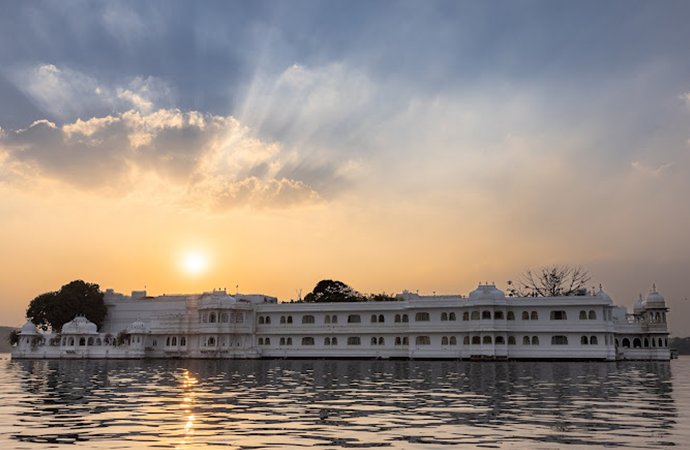 taj lake