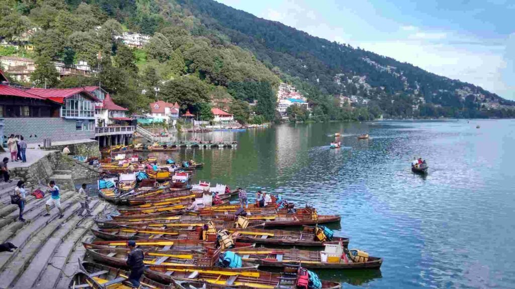 Best Places to Experience Local Culture and Traditions in Uttarakhand