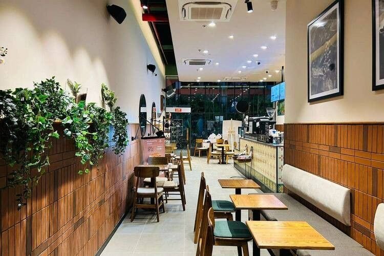 Cafes in Noida Sector 18
