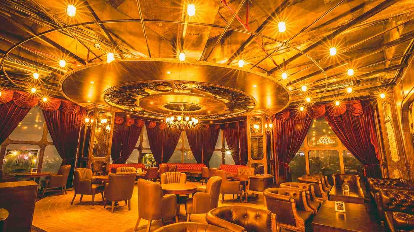 Nightlife Spots in Noida Near Sector 18 Metro Station 2025